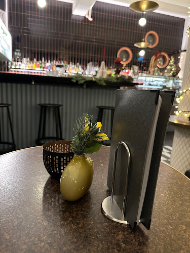 Comentarii opinii despre Moana Cafe Bar