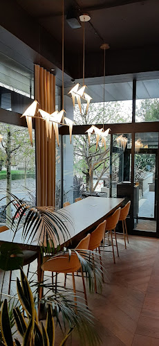 Comentarii opinii despre Monsieur 14