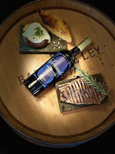 TENDER & LOINS - Basel