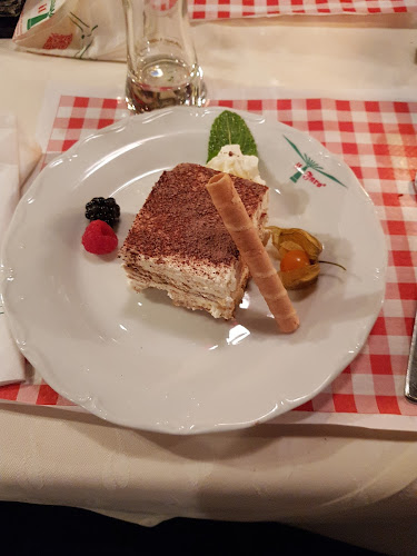 Comentarii opinii despre Restaurant il Faro Dübendorf Militärflugplatz