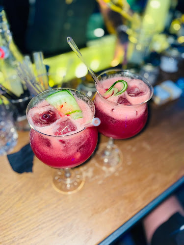 Visage Gastrobar - Gastronomie und Hotellerie