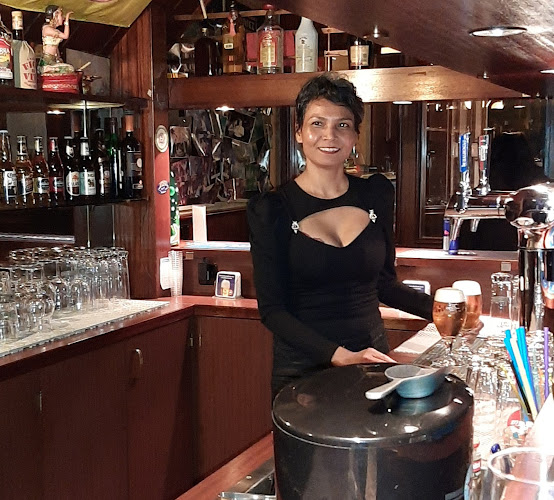 Comentarii opinii despre Thai Rock Pub