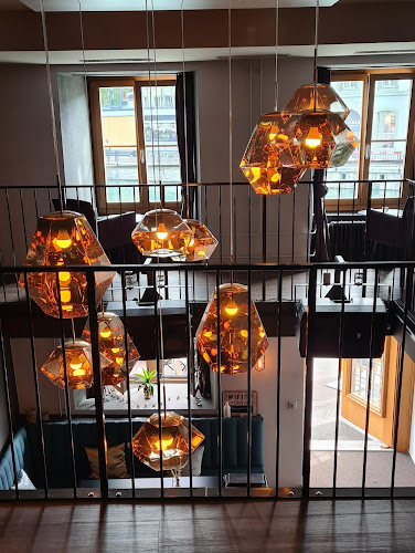 Comentarii opinii despre Galerie Boutique Bar