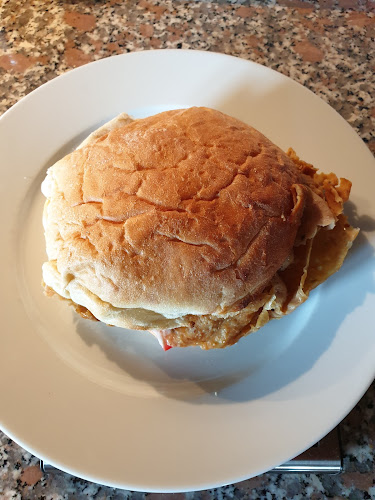 Comentarii opinii despre Ägeri Kebap Haus