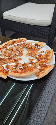 Opinii despre Ofelya Pizza Kurier în Langnau am Albis - Gastronomie und Hotellerie