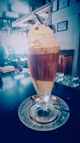 Creme Renversante Bar et Chocolaterie - Gastronomie und Hotellerie