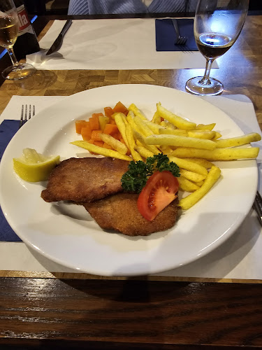 Opinii despre Restaurant Kreuz Pintli în Rubigen - Gastronomie und Hotellerie