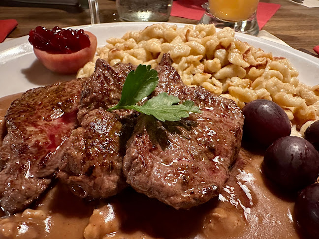 Selbstbedienung im Wildpark Roggenhausen - Aarau