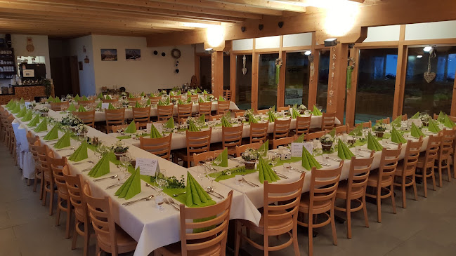 Huserenberg 2, 6432 Rickenbach b