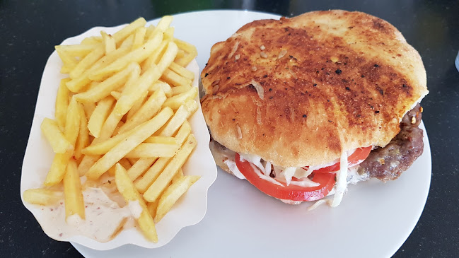 Opinii despre Aux Délices des Balkans în Lausanne - Gastronomie und Hotellerie