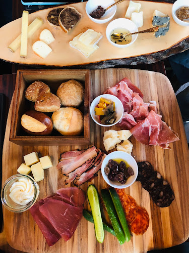 Comentarii opinii despre Three Point culinary lounge