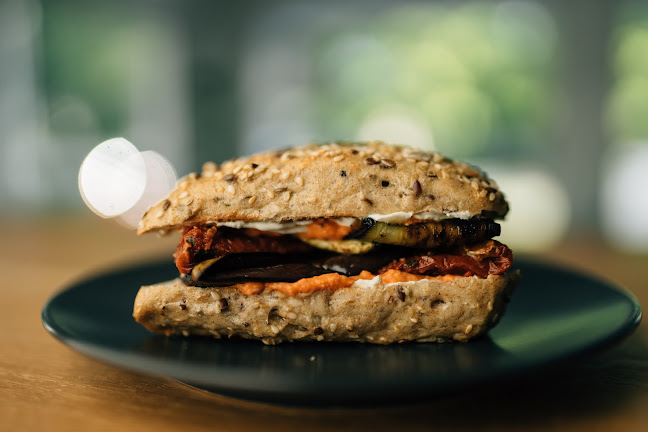 Opinii despre Cafe Macarius în Biel - Gastronomie und Hotellerie