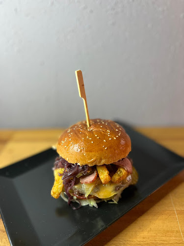 Thivii's Burger & Co.