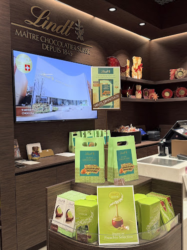 Lindt Chocolate Shop Luzern