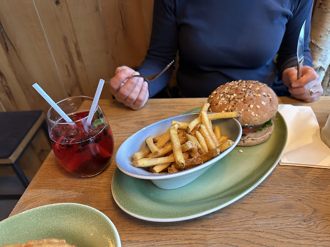 HANS IM GLÜCK - CHUR City West - Gastronomie und Hotellerie