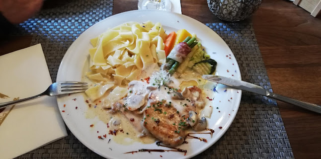 Opinii despre Gasthaus zur Blume în Magden - Gastronomie und Hotellerie