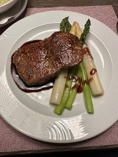 Opinii despre Gasthof zur Fennern în Brittnau - Gastronomie und Hotellerie