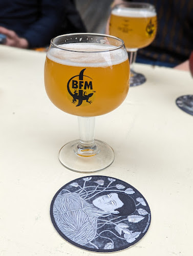 Opinii despre Biercafé Au Trappiste în Bern - Gastronomie und Hotellerie