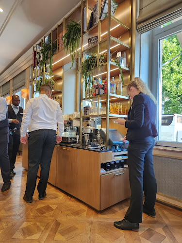 Comentarii opinii despre Living Room