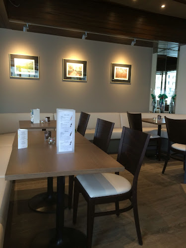 Opinii despre Kafi Ferdinand în Zürich - Gastronomie und Hotellerie