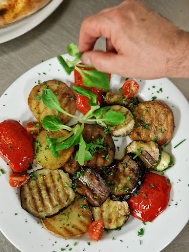 Ristorante Testarossa Pizzeria Pizza Kurier Restaurant - Gastronomie und Hotellerie