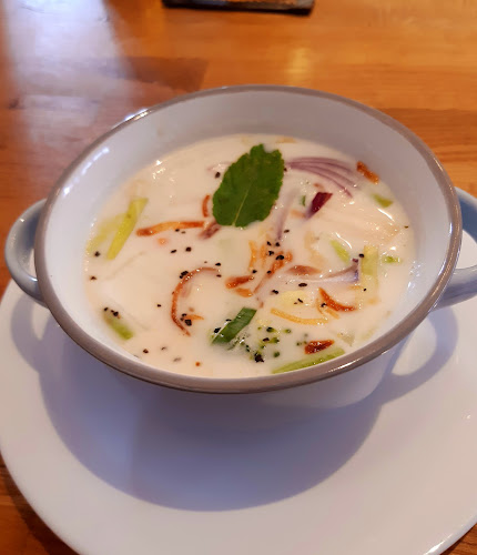 Comentarii opinii despre Ying’s RHEINFALL THAI FOOD