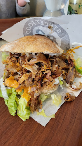 Le 83 - Gastronomie und Hotellerie