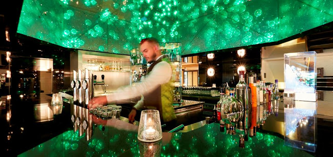 One Million Stars Bar