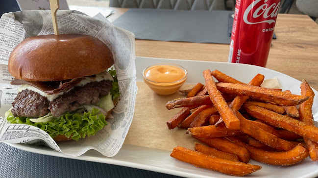 Comentarii opinii despre Meat Western Khawasti