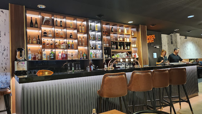 Av. de la Gare 15/17, 2000 Neuchâtel