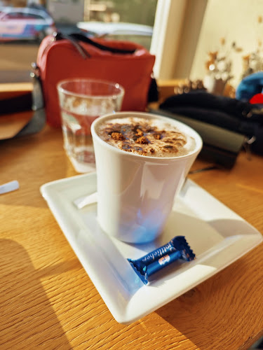 Comentarii opinii despre Kaffee Famos