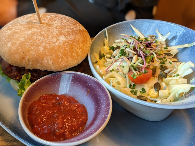 Opinii despre HANS IM GLÜCK - CHUR City West în Chur - Gastronomie und Hotellerie