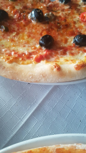 Opinii despre Pizzeria Bianca în Muttenz - Gastronomie und Hotellerie