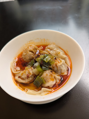 Opinii despre Long Wai în Zürich - Gastronomie und Hotellerie