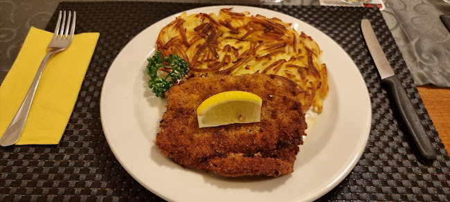 Opinii despre Restaurant Bahnhof în Suhr - Gastronomie und Hotellerie