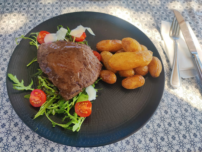 Le Resto by Hostellerie du Chateau - Rolle