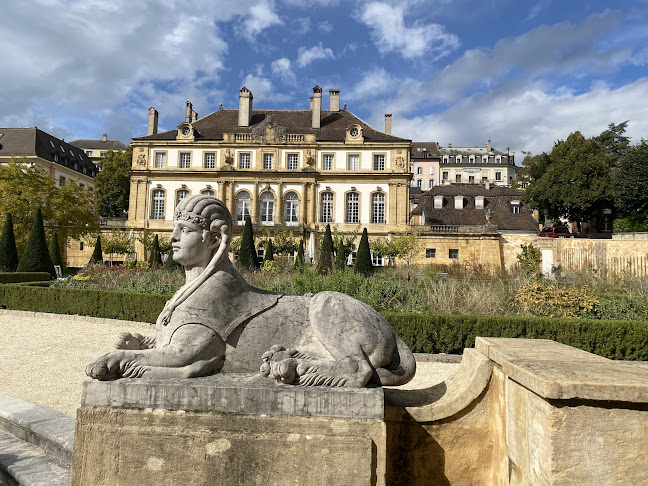 Av. DuPeyrou 1, 2000 Neuchâtel