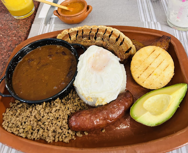 Comentarii opinii despre EcuaLatino Restaurant