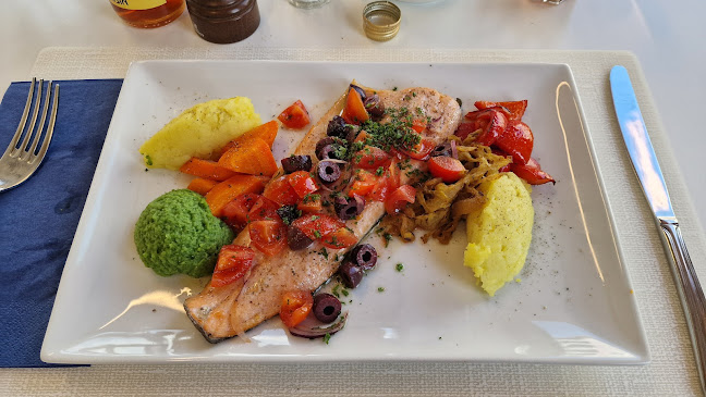 Opinii despre Le Temps d'un arrêt în Lancy - Gastronomie und Hotellerie