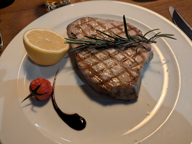 Simon's Steakhouse Grill & Restaurant & Bar