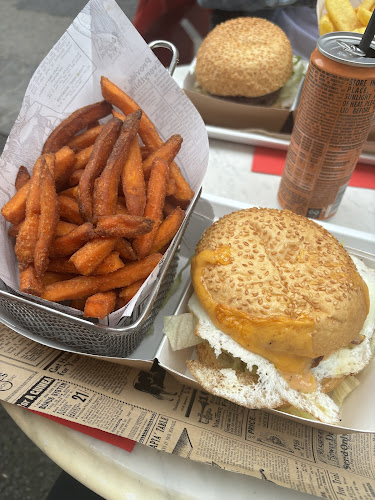 Opinii despre FMR Funky Monkey Room în Nyon - Gastronomie und Hotellerie