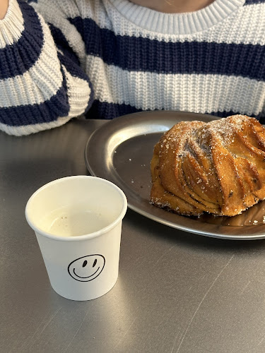 Opinii despre DRAFT. Coffee în Zürich - Gastronomie und Hotellerie