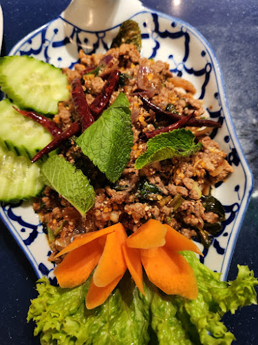 Opinii despre Siam Square Restaurant & BAR în Kloten - Gastronomie und Hotellerie