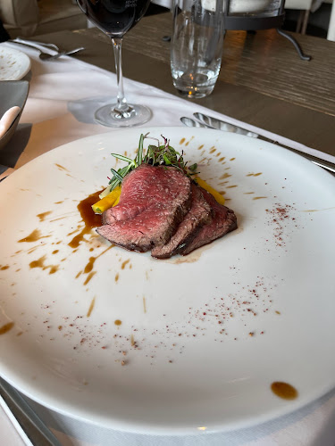 Opinii despre Seerose Bar & Lounge în Meisterschwanden - Gastronomie und Hotellerie