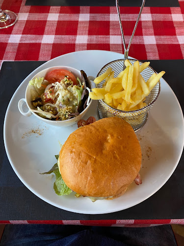 Hôtel Auberge du Lac-des- Joncs - Gastronomie und Hotellerie