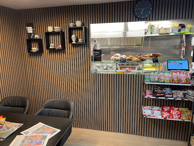 Comentarii opinii despre Rastplatz Knutwil-Süd - Benz' Imbiss