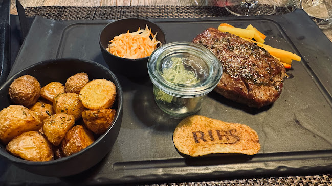 Opinii despre Ribs în Thun - Gastronomie und Hotellerie