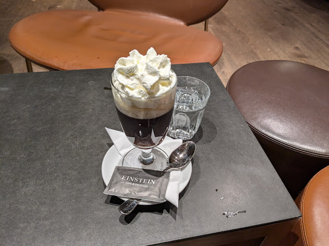 Einstein – café & bel étage