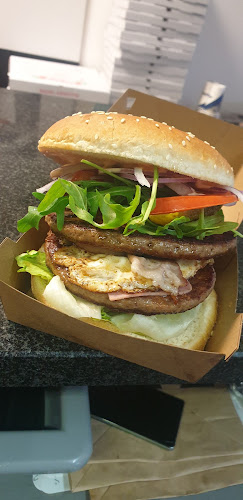 Opinii despre STAR Pizza în Wohlen - Gastronomie und Hotellerie