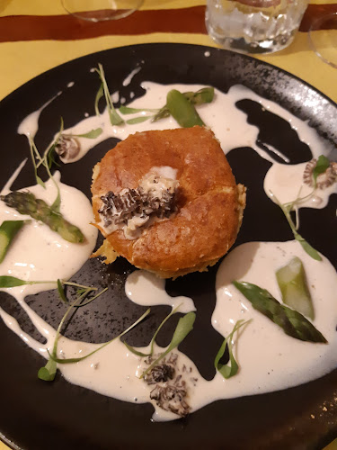 Opinii despre Gilbert Kundig în Bernex - Gastronomie und Hotellerie